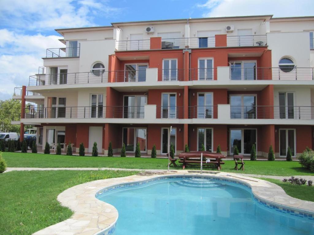 Goldenbeach Deluxe Apartment Siófok Exteriér fotografie
